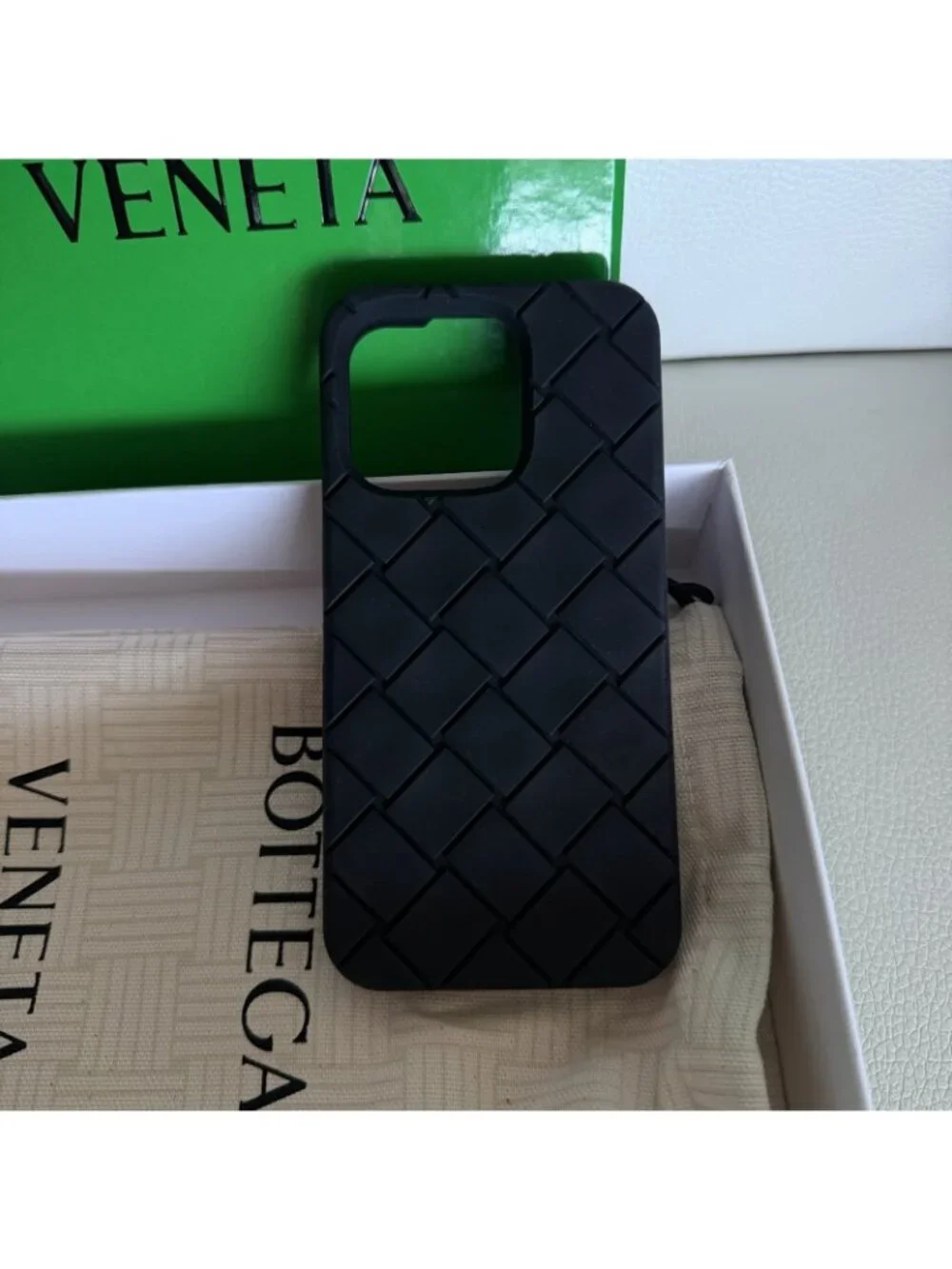 NEW BOTTEGA Veneta iPhone 16 Pro Case Black Rubber
